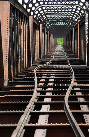 Barra do Quaraí, Brazil. Railroad bridge.  - Artigas - URUGUAY. Photo #36226