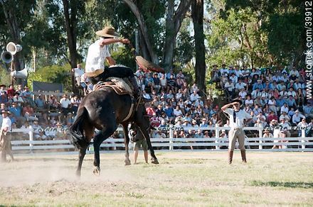 Pruebas de monta en basto - Departamento de Tacuarembó - URUGUAY. Foto No. 39912