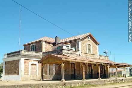 Estación de trenes de Pando - Departamento de Canelones - URUGUAY. Foto No. 45700