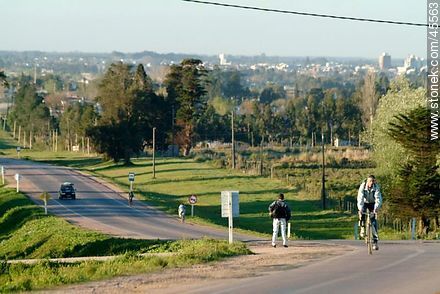 Route 101. - Department of Canelones - URUGUAY. Photo #45563