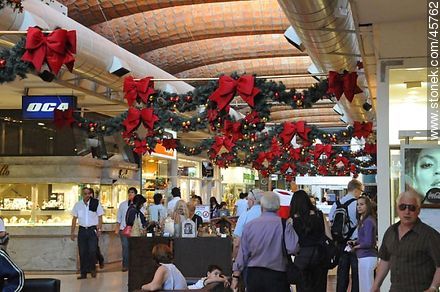 Christmass in Montevideo Shopping Center - Department of Montevideo - URUGUAY. Photo #45762
