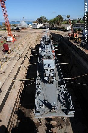 Ship in dry dock of the Navy - Department of Montevideo - URUGUAY. Photo #46646