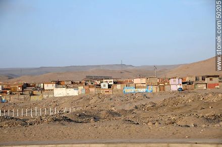 Avenida Los Artesanos, al este de Arica - Chile - Otros AMÉRICA del SUR. Foto No. 50205