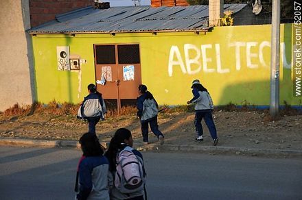 El Alto. Young women high school students. - Bolivia - Others in SOUTH AMERICA. Photo #52057