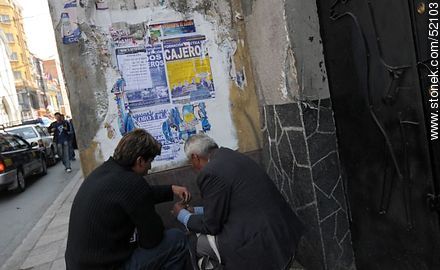 Jugando vaya uno a saber a qué - Bolivia - Otros AMÉRICA del SUR. Foto No. 52103