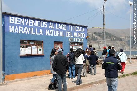 Ticket Office to purchase tickets for the crossing of the Strait in barges Tiquina - Bolivia - Others in SOUTH AMERICA. Photo #52651