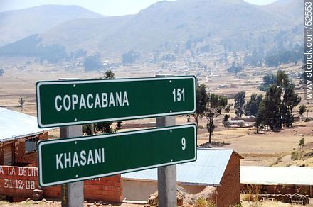 Signpost. Copacabana, 151 km from La Paz. - Bolivia - Others in SOUTH AMERICA. Photo #52553