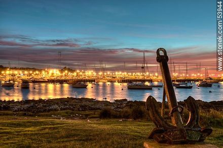 Colores del atardecer en el Puerto de Punta del Este - Punta del Este y balnearios cercanos - URUGUAY. Foto No. 53944