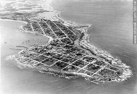 Old aerial photo of Punta del Este - Punta del Este and its near resorts - URUGUAY. Photo #56180