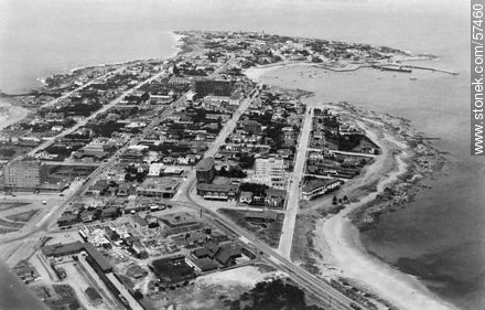 Vista aérea antigua de la península - Punta del Este y balnearios cercanos - URUGUAY. Foto No. 57460