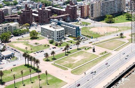 Vista aérea de la Unión Postal - Departamento de Montevideo - URUGUAY. Foto No. 59057