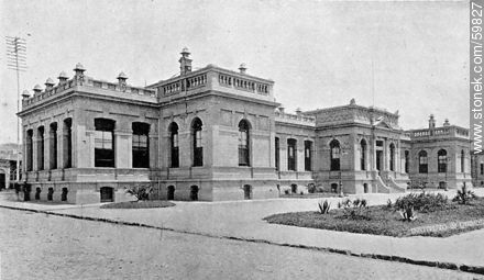 Instituto de Química de la Facultad de Medicina, 1910 - Departamento de Montevideo - URUGUAY. Foto No. 59827