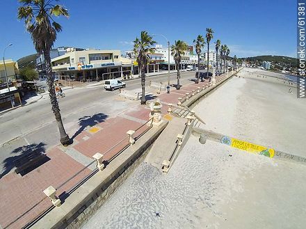 Beach, boardwalk and ice cream El Faro - Department of Maldonado - URUGUAY. Photo #61381