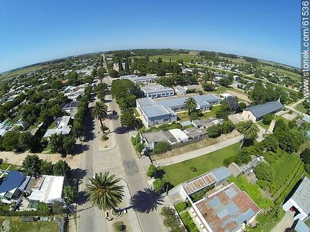 Foto aérea de la Avenida José Batlle y Ordóñez. Ruta 6. - Departamento de Canelones - URUGUAY. Foto No. 61536