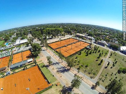 Foto aérea de las canchas de tenis del Carrasco Lawn - Departamento de Montevideo - URUGUAY. Foto No. 61832