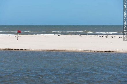 Desembocadura del arroyo Pando en el Río de la Plata desde Neptunia - Departamento de Canelones - URUGUAY. Foto No. 62425