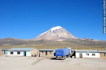 Sajama National Park. Route 4 and Route 27 - Bolivia - Others in SOUTH AMERICA. Photo #62946