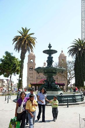 Fountain of Paseo Civico - Perú - Others in SOUTH AMERICA. Photo #63221