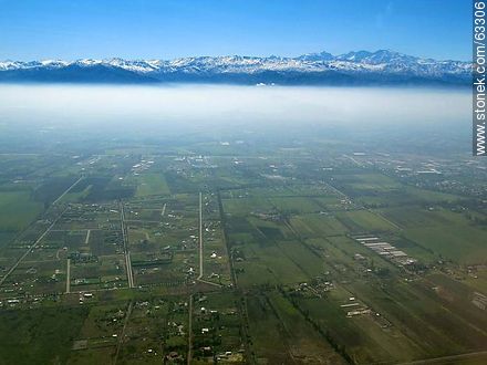 Valles y montañas próximos al aeropuerto de Santiago - Chile - Otros AMÉRICA del SUR. Foto No. 63306