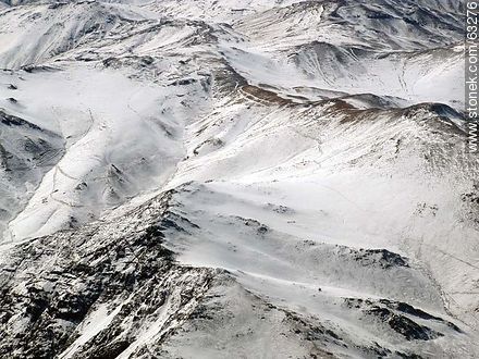 La Cordillera de los Andes con picos nevados - Chile - Otros AMÉRICA del SUR. Foto No. 63276