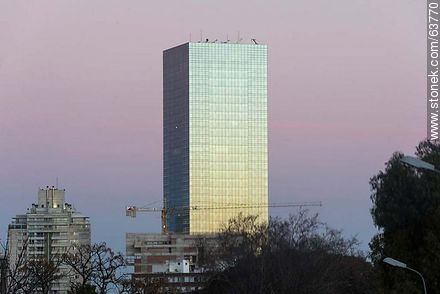 Torre 4 del World Trade Center Montevideo - Departamento de Montevideo - URUGUAY. Foto No. 63770