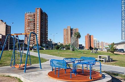 Plaza Rep. Argentina. Juegos para niños - Departamento de Montevideo - URUGUAY. Foto No. 64876