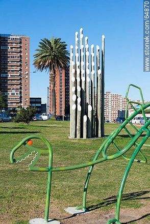 Plaza Rep. Argentina - Departamento de Montevideo - URUGUAY. Foto No. 64870