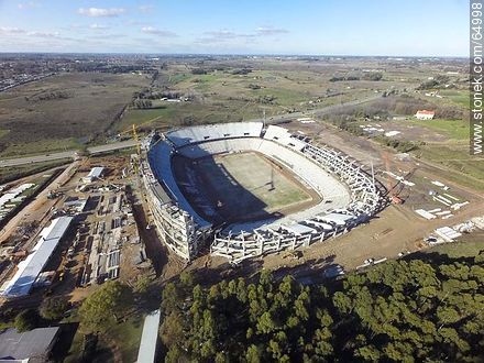 Aerial photo of the progress of the construction of the stadium of Club A. Peñarol to August 15, 2015 - Department of Montevideo - URUGUAY. Photo #64998