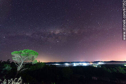 Madrugada estrellada. Vía Láctea - Departamento de Lavalleja - URUGUAY. Foto No. 67352