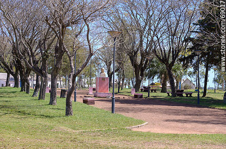 Plaza de Blanquillo - Departamento de Durazno - URUGUAY. Foto No. 69017