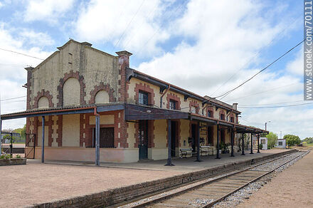 Estación de ferrocarril de Treinta y Tres - Departamento de Treinta y Tres - URUGUAY. Foto No. 70111
