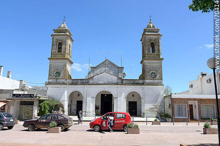 Iglesia Santísimo Salvador - Departamento de Canelones - URUGUAY. Foto No. 70414