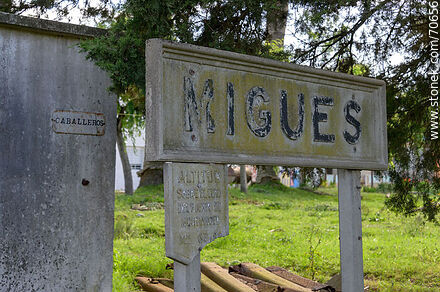 Migues Station sign - Department of Canelones - URUGUAY. Photo #70656