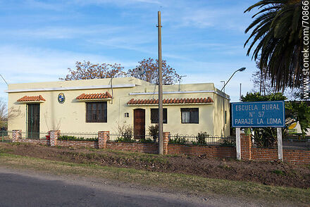 Rural School No. 57 Paraje La Loma - Soriano - URUGUAY. Photo #70866