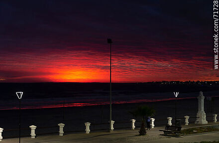 Reddish sunset in winter - Department of Maldonado - URUGUAY. Photo #71728