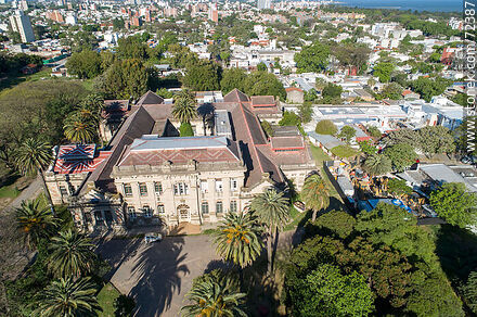Aerial view of the Veterinary Faculty in the Buceo neighborhood, 2020. - Department of Montevideo - URUGUAY. Photo #72387