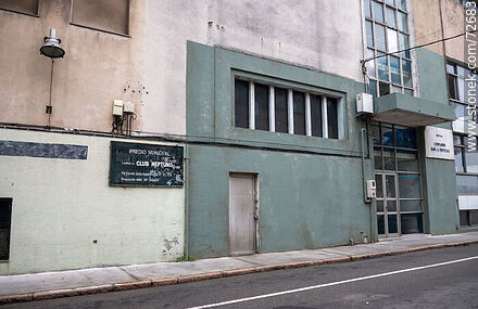 Main entrance of Club Neptuno on Juan Lindolfo Cuestas Street. - Department of Montevideo - URUGUAY. Photo #72683