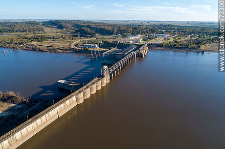 Rincón del Bonete Hydroelectric Dam - Tacuarembo - URUGUAY. Photo #73300