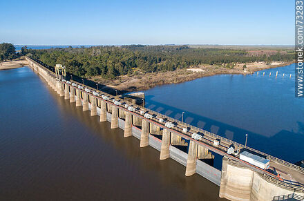 Rincón del Bonete Hydroelectric Dam - Tacuarembo - URUGUAY. Photo #73283