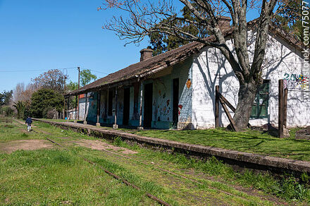 Estación de trenes de Sauce convertida en centro CAIF - Departamento de Canelones - URUGUAY. Foto No. 75077