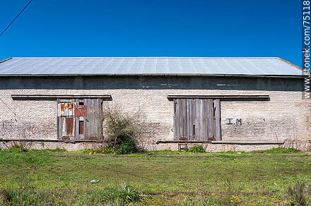 Santa Rosa train station. Old wagon loading shed - Department of Canelones - URUGUAY. Photo #75118