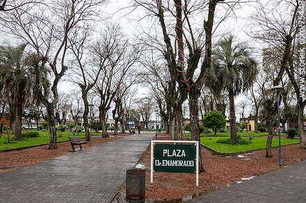 Plaza Dr. Enamorado - Durazno - URUGUAY. Photo #75448