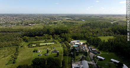 Vista aérea de la colonia de vacaciones Raigón - Departamento de San José - URUGUAY. Foto No. 77508