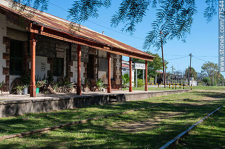 Estación de trenes de Rodríguez - Departamento de San José - URUGUAY. Foto No. 77544