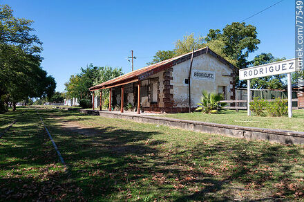 Estación de trenes de Rodríguez - Departamento de San José - URUGUAY. Foto No. 77549