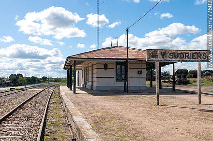Victor Sudriers train station. Station sign - Department of Canelones - URUGUAY. Photo #77602