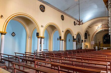 Interior de la Parroquia Nuestra Señora de los Dolores - Departamento de Maldonado - URUGUAY. Foto No. 79290