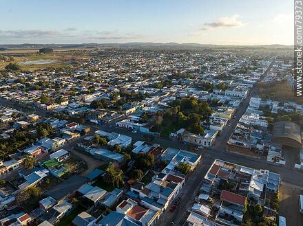 Vista aérea de la ciudad de San Carlos - Departamento de Maldonado - URUGUAY. Foto No. 79373