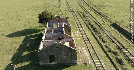 Aerial view of the remains of what used to be the Totoral de Paysandú station - Department of Paysandú - URUGUAY. Photo #80809