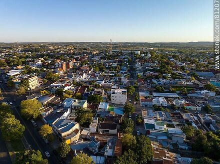 Vista aérea de la ciudad de Rivera. Manzanas próximas al límite internacional - Department of Rivera - URUGUAY. Photo #81207